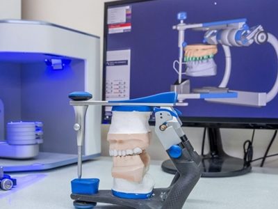 dental-lab-equipment-1080x675